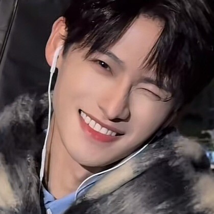 我要的爱只在你身上存在