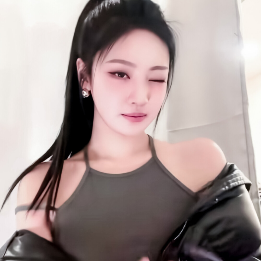 ►宁艺卓头像
原余枝