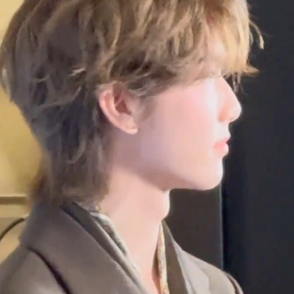 这期是我闺蜜定制的发光卷毛狗