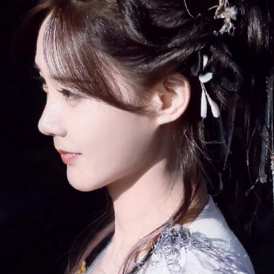 李一桐清瞳