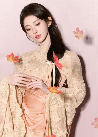 鞠婧祎