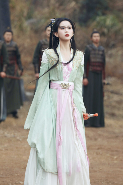 水龙吟 钟春髻