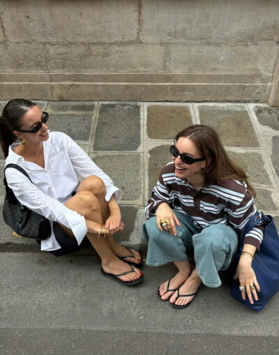 BY爱喝可乐的古娜小姐