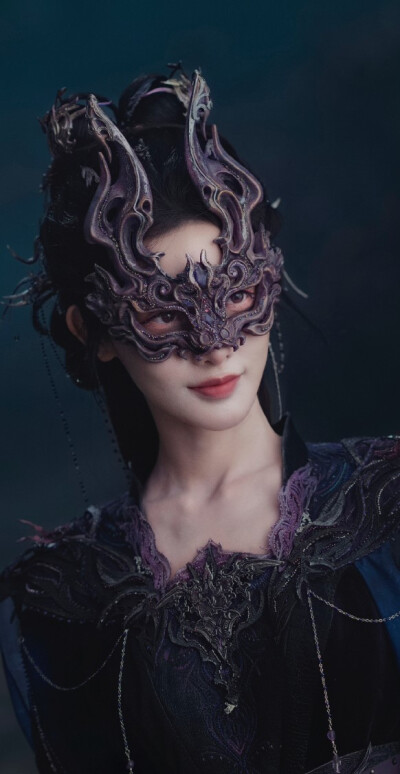 彭小苒《暗河传》 慕雨墨