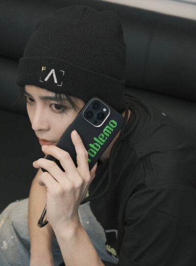 侯明昊