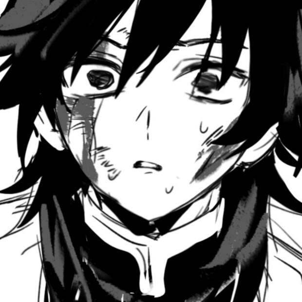 你在哪里。是不是在我玩手机而慢吞吞错过的十字路口，是不是在我一念之差买错的航班，是不是在我因为太拥挤而却步的电梯。我也曾因为烦躁而用脚尖碾碎了两只蚂蚁，那是不是上帝眼中的我和你。