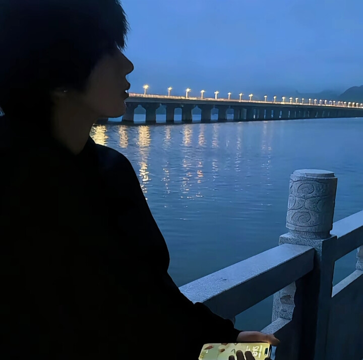 如果又变成了陌生的普通关系 那以前倾诉的真心话算什么