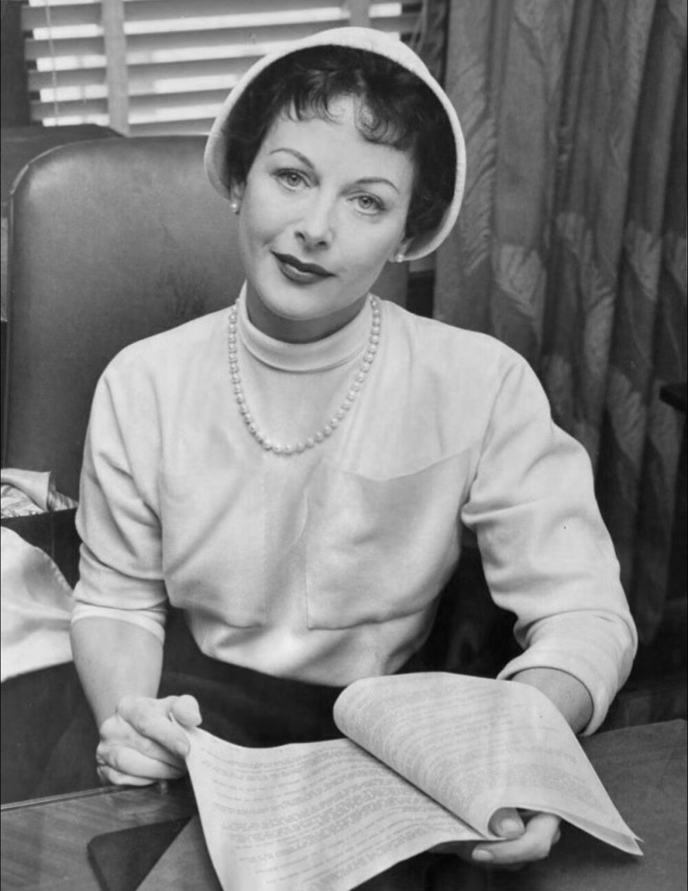 海蒂·拉玛1953年4月10日在洛杉矶领取公民文件