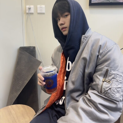 如果又变成了陌生的普通关系 那以前倾诉的真心话算什么