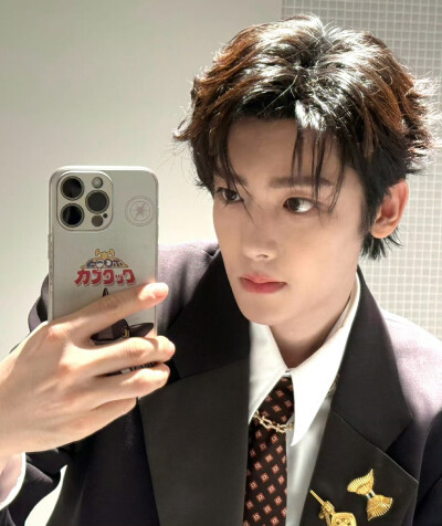 侯明昊