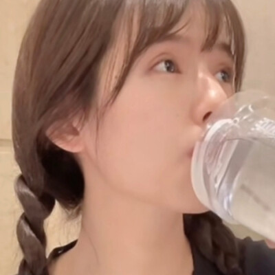 这个宝宝特别萌