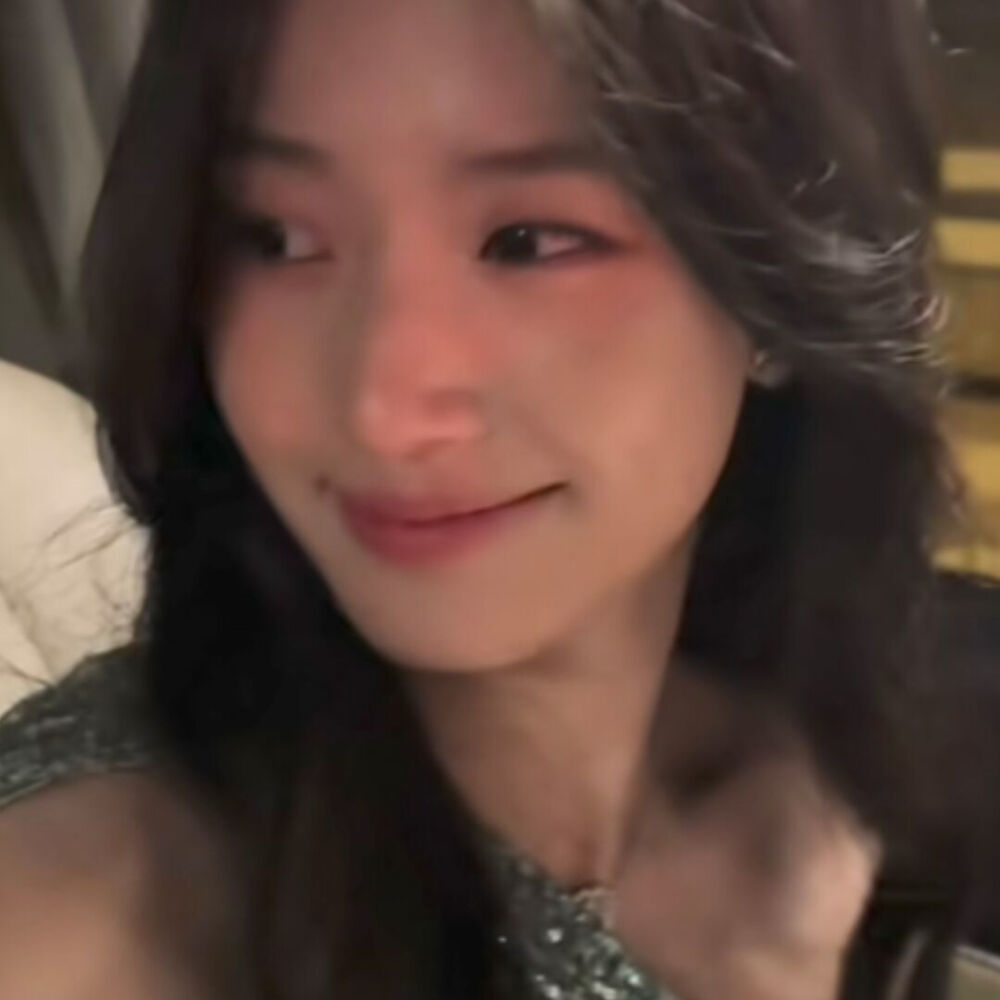 一边微笑一边流泪