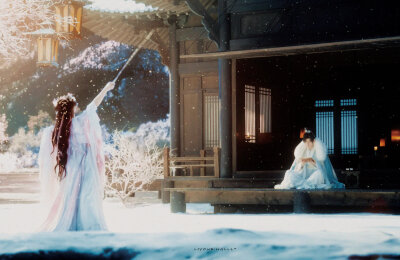 - 王权富贵 ×清瞳 。
#天地剑心# ​​​