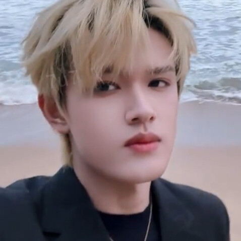 不晓得为啥还会想你