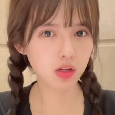 这个宝宝特别萌