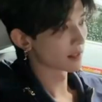 耳坠是神来之笔