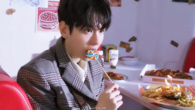 边伯贤橙光素材