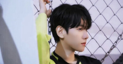 边伯贤橙光素材