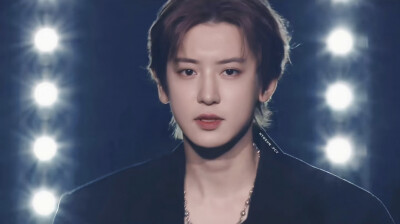 朴灿烈橙光素材