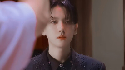 边伯贤橙光素材