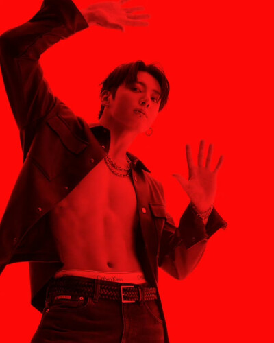 251028
Calvin Klein ins更新柾国相关