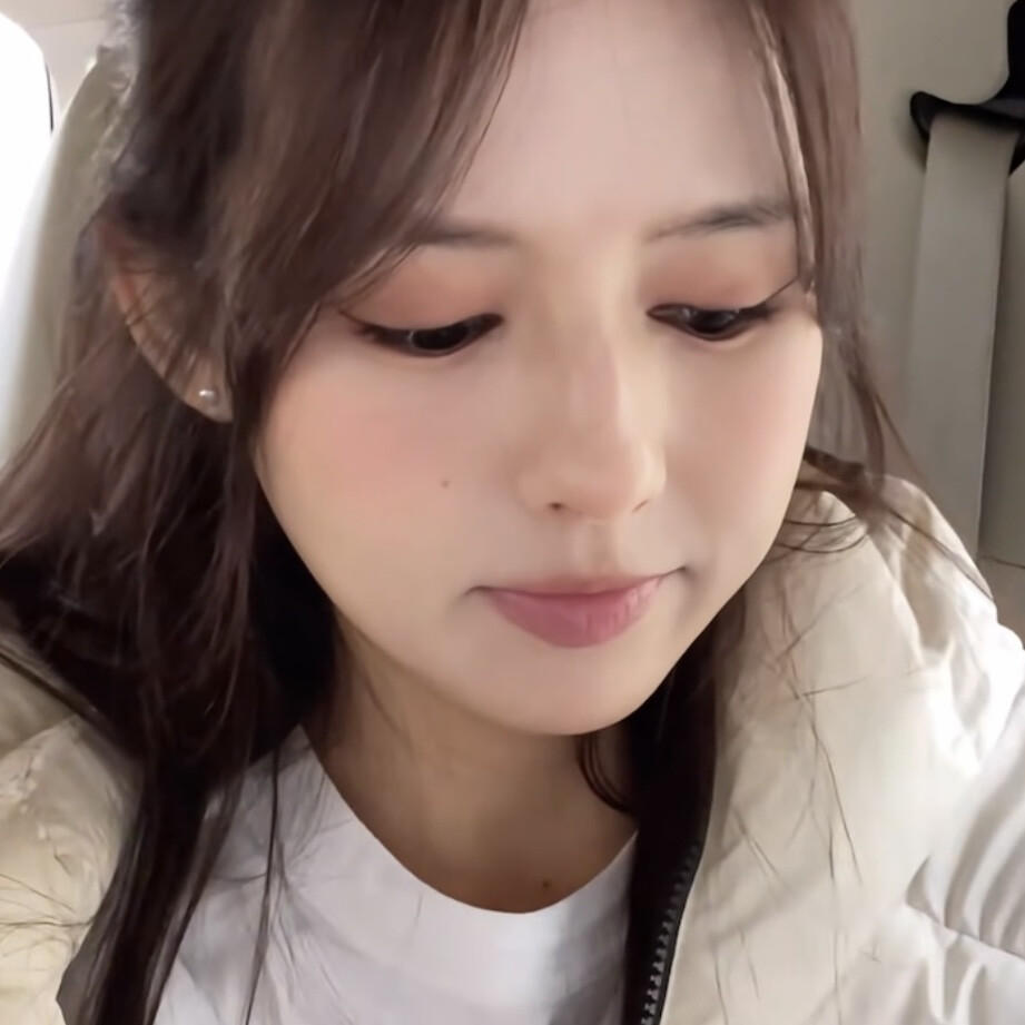 一个少女泪在持续更新中…