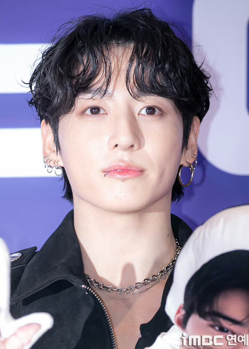 251027
NAVER更新电影《First Ride》VIP试映会防弹相关新闻图 ​​​