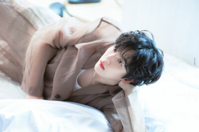 边伯贤橙光素材