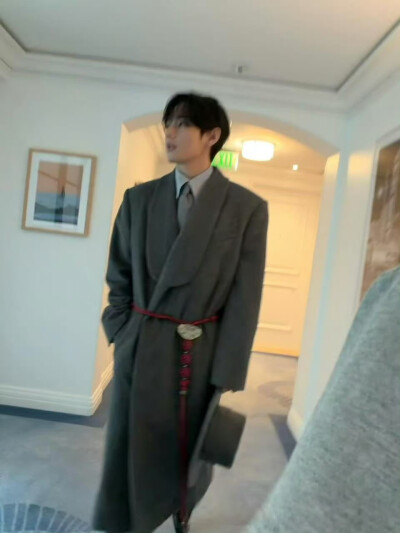 251027
金泰亨更新ins