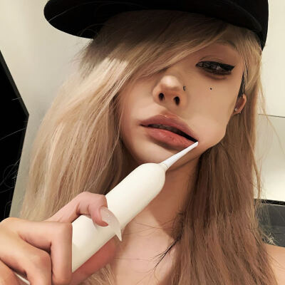 我迟早会成为你落灰的歌单