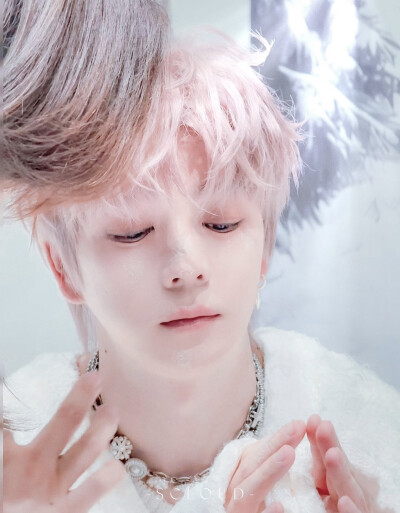 王栎鑫10.25至少今天很快乐演唱会