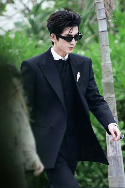 cr.ZENITH丨天穹·张凌赫