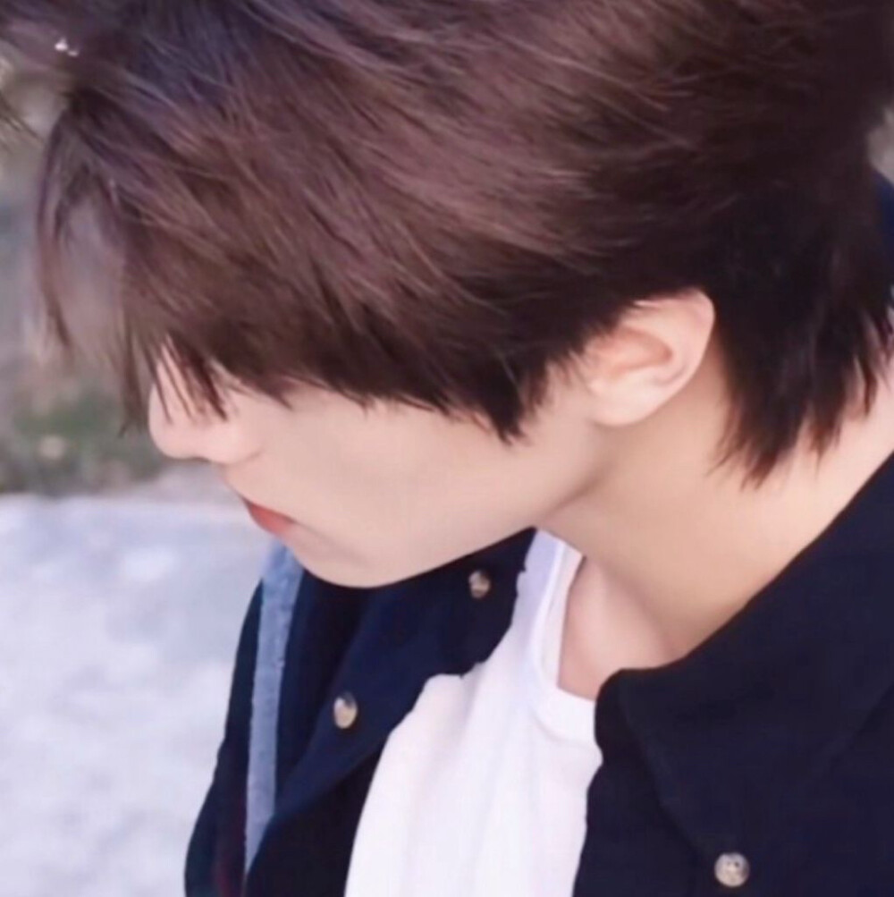 和林桉交换人生第一天醒来照镜子被帅晕