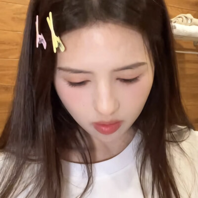 一个少女泪在持续更新中…