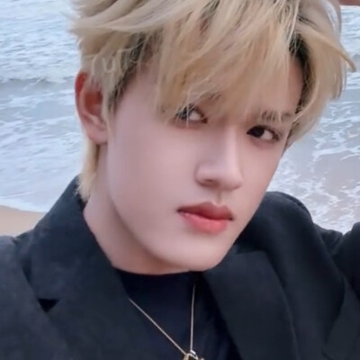 不晓得为啥还会想你