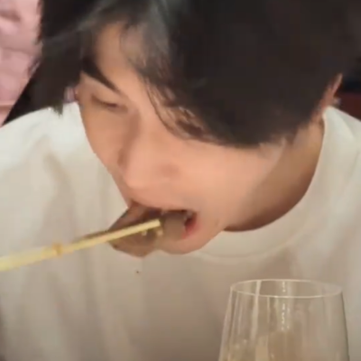 第七根肋骨刻着说不尽的痛