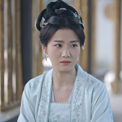 卢昱晓
简明舒可二改