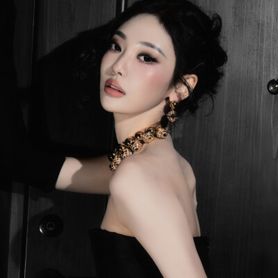 宁艺卓微调可二改 注明陈文嘉