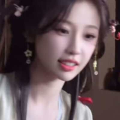 凌霄花的凌，两个妙不可言的妙