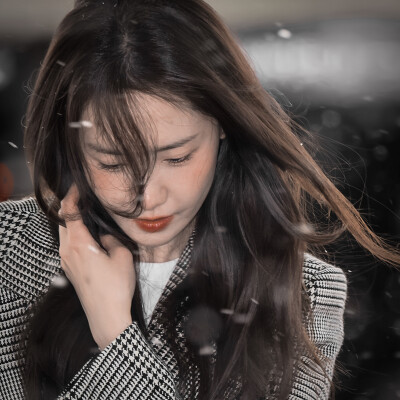 ⦮_ ̫ _⦯ 世界破破烂烂 小猫尝尝咸淡