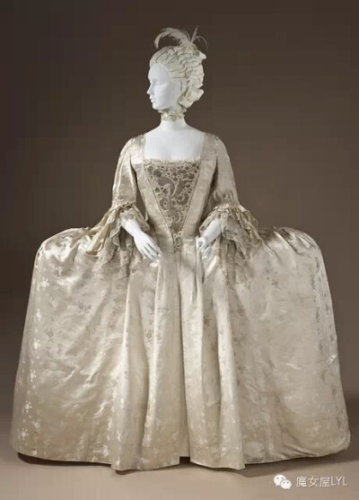 英国人，约1765年。纬纱花纹丝缎和丝绸通行证。