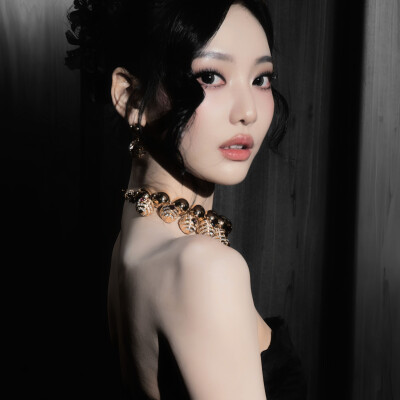 宁艺卓微调可二改 注明陈文嘉