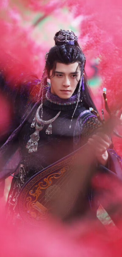 方逸伦《水龙吟》柳眼