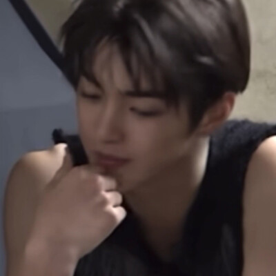 渐渐生出一种别样的情愫