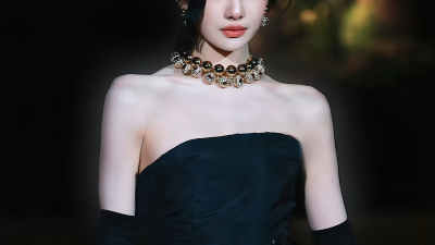 女主橙光素材
@YYYEve
盗图遭天潜