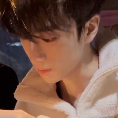 这套还有多少我没见过的路透，依旧都调过了食用请收单(´･ω･`)