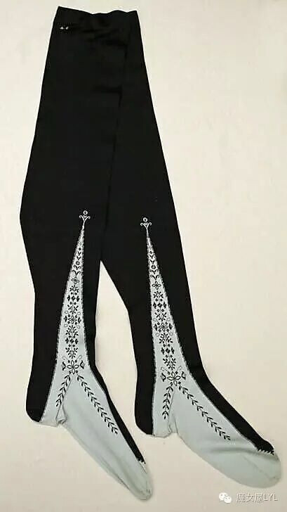Stockings Date: ca. 1900 Culture: French Medium: silk