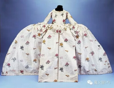 约1750-1760年，通过肯辛顿宫国家公寓