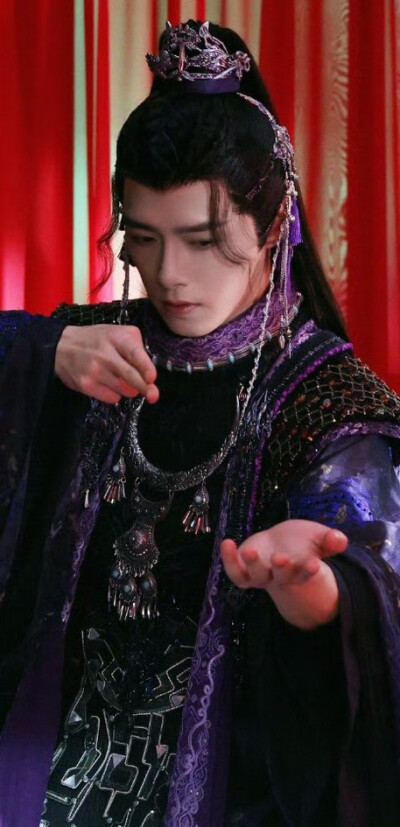 方逸伦《水龙吟》柳眼