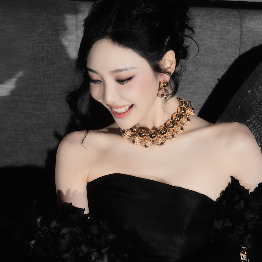 宁艺卓微调可二改 注明陈文嘉